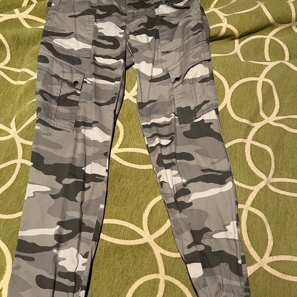 Jolt Gray Camouflage Pants